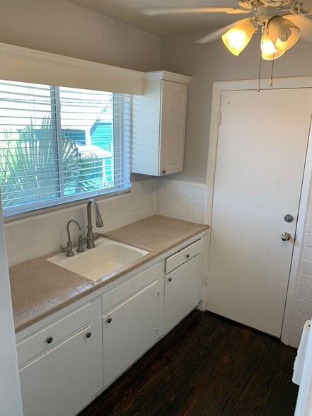 Building Photo - 1 Bed/1 Bath - Unit 605