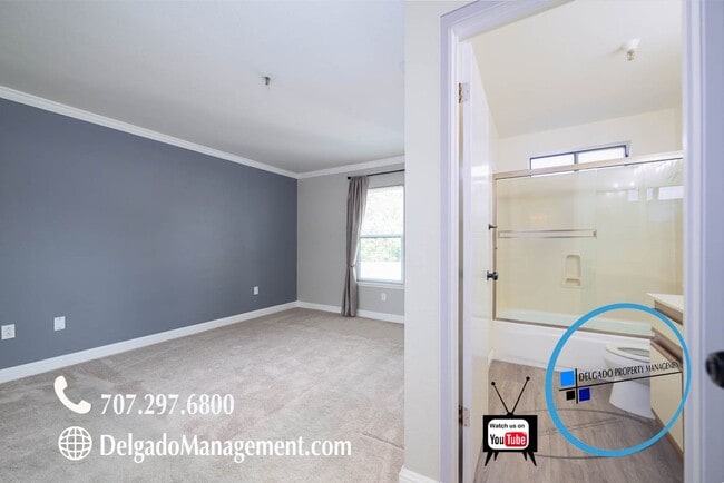 Building Photo - 1321 S Villa Way