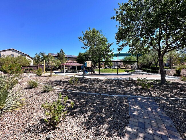 Building Photo - Spacious 3-Bedroom Home in Gated Community with Pool & Private Backyard