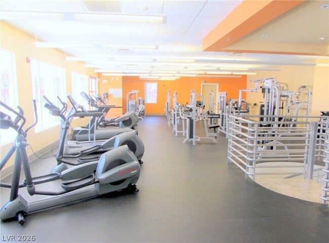 Building Photo - 83 E Agate Ave