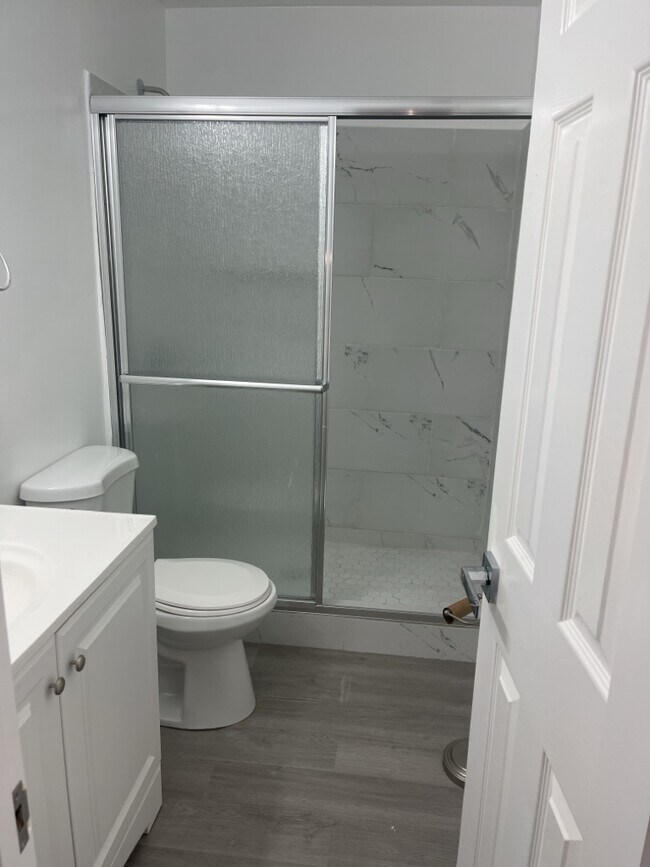 Building Photo - 2705 Lantern Walk SE