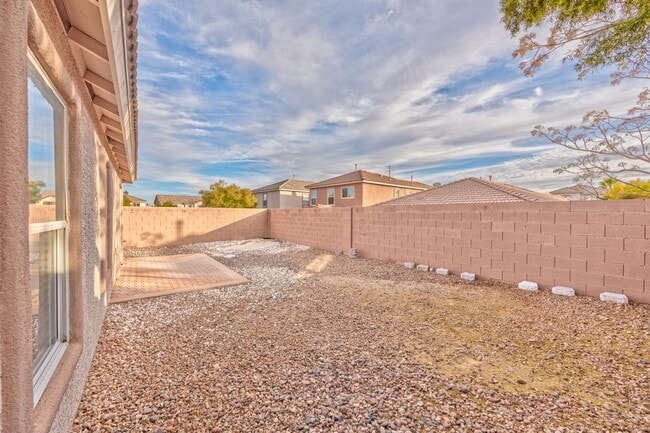 Building Photo - 11169 Salentino Ave