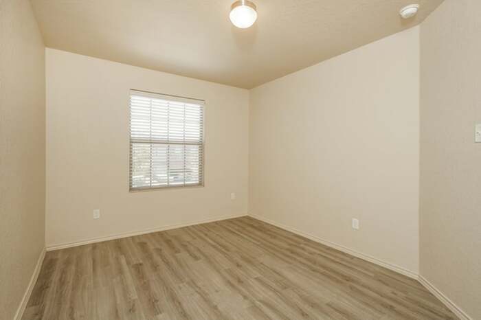 Building Photo - 8911 Ashley Wilkes