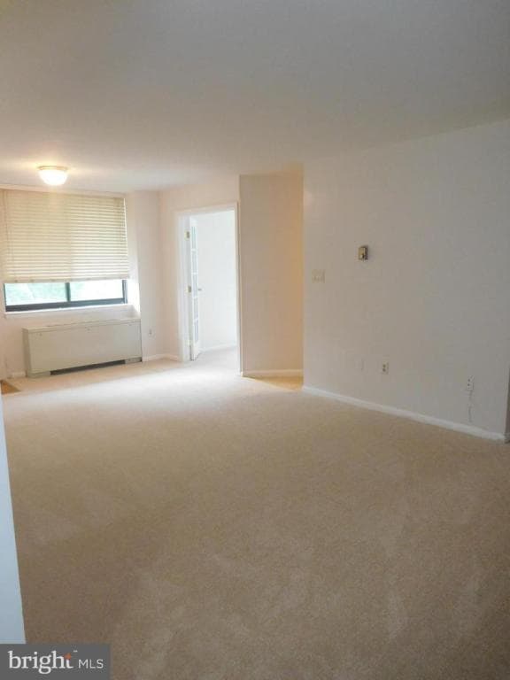 Building Photo - 4390 Lorcom Ln