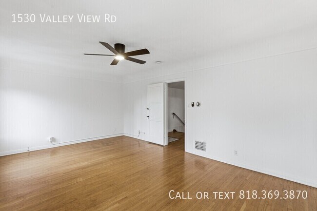 Building Photo - 1530 Valley View Rd