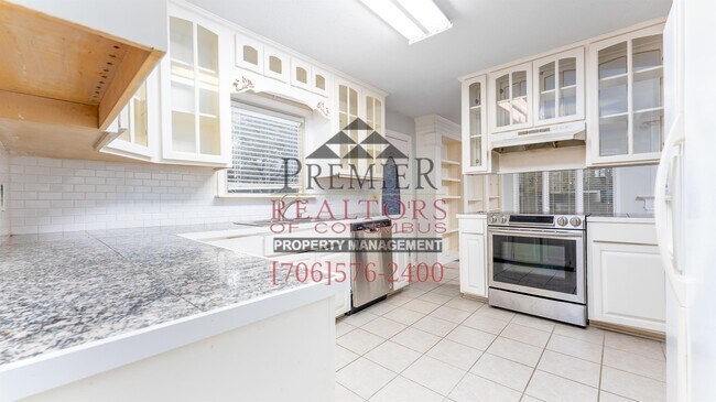 Building Photo - 3812 Wingate Dr