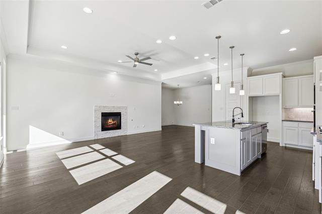 Building Photo - 2717 Deansbrook Dr