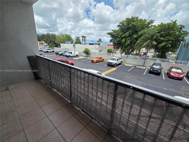 Building Photo - 8360 NW 103rd St