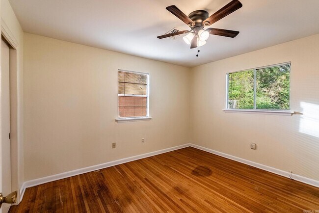 Building Photo - 7400 L St