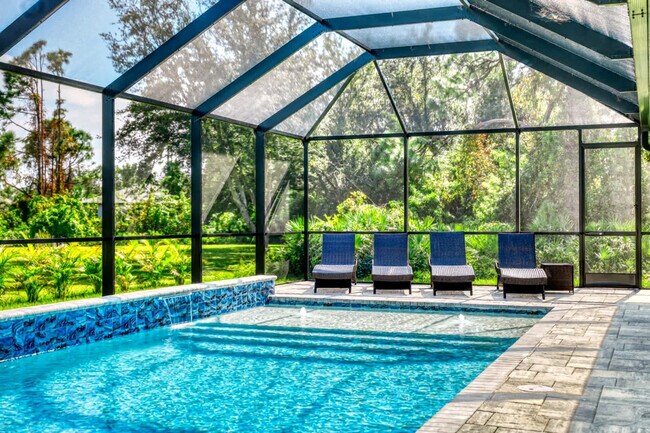 Building Photo - 2215 Amnesty Dr