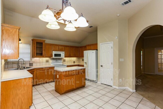 Building Photo - 4505 Vahrenkamp Dr