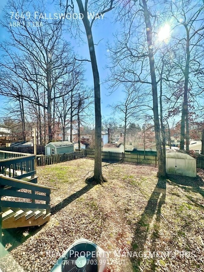 Building Photo - 7649 Fallswood Way