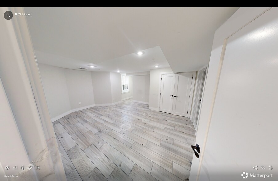 Building Photo - 79 Linden St