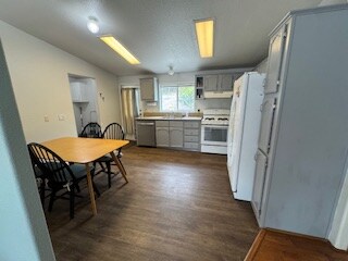 Building Photo - 13104 Aurora Dr