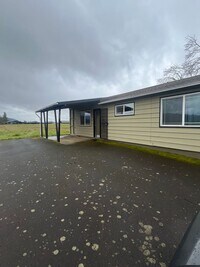 Building Photo - 2-bedroom 1-bathroom duplex in Creswell