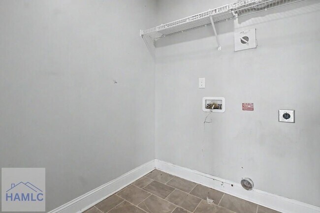 Building Photo - 206 Farnsworth Trl