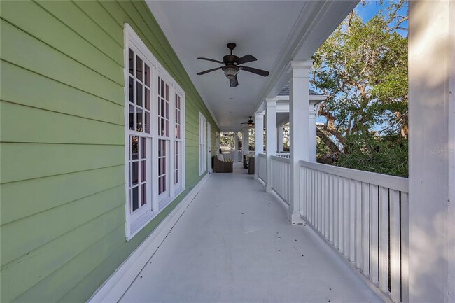 Building Photo - 6220 Bayshore Blvd