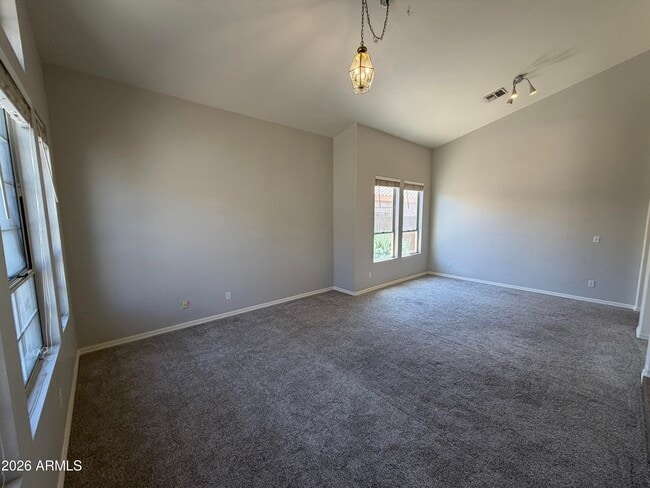 Building Photo - 15844 S 23rd Pl