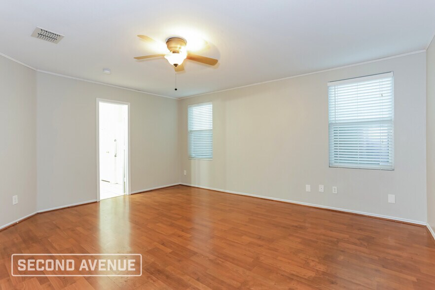 Building Photo - 12956 Vassar Dr