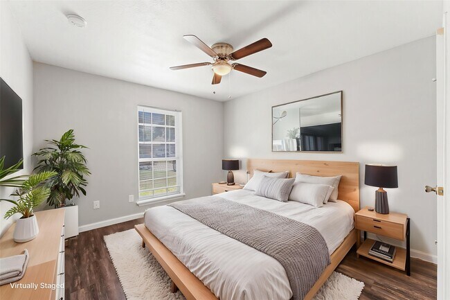 Building Photo - 10815 Montverde Ln