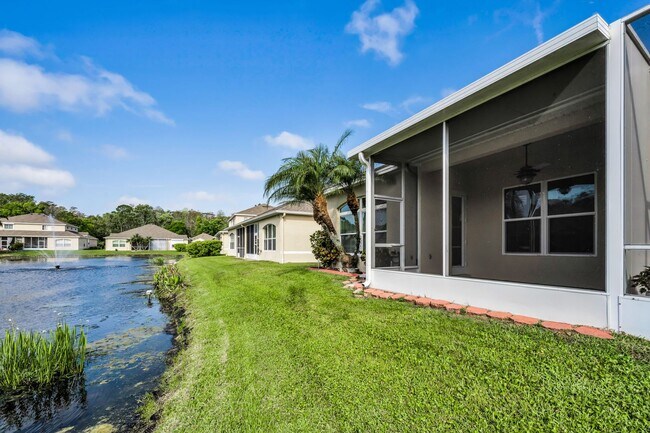 Building Photo - Beautifully Updated Villa