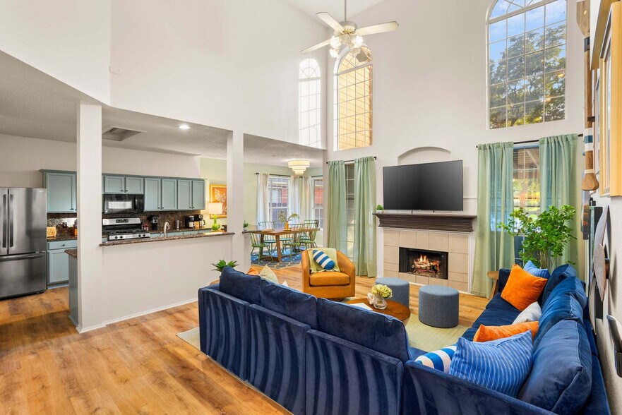 Building Photo - 902 Vista Oaks Ct