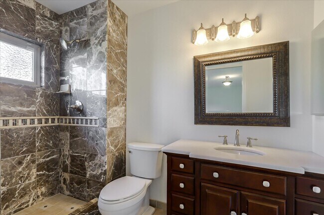 Building Photo - 249 Purple Glen Dr