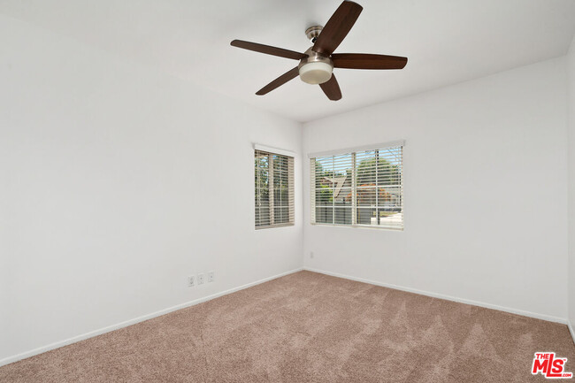 Building Photo - 5630 Radford Ave