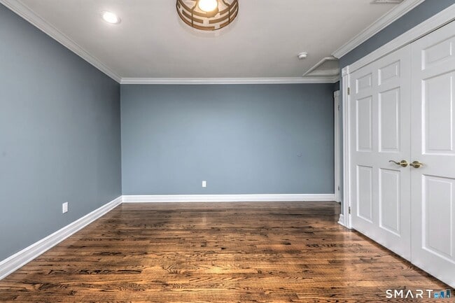 Building Photo - 31 Shawnee Rd