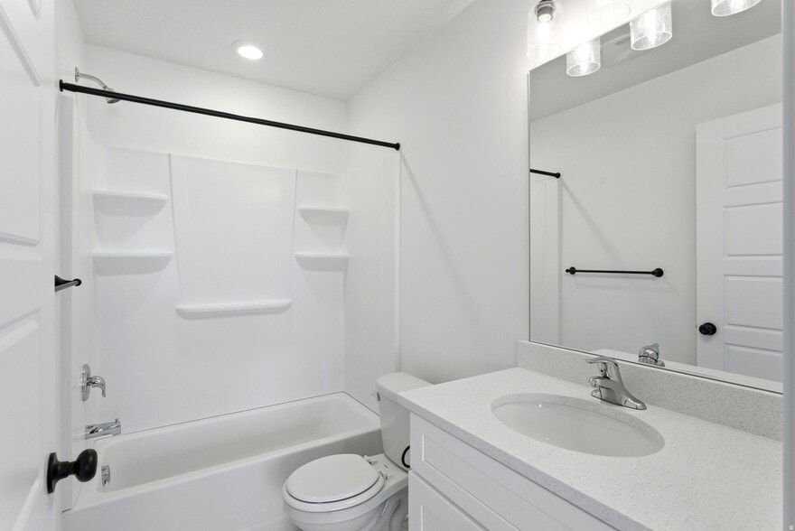 Building Photo - 138 E Chambord Ct