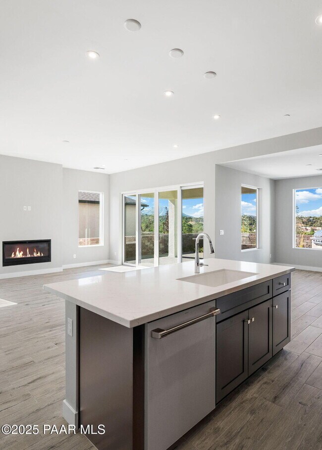 Building Photo - 1326 Rockwood Dr