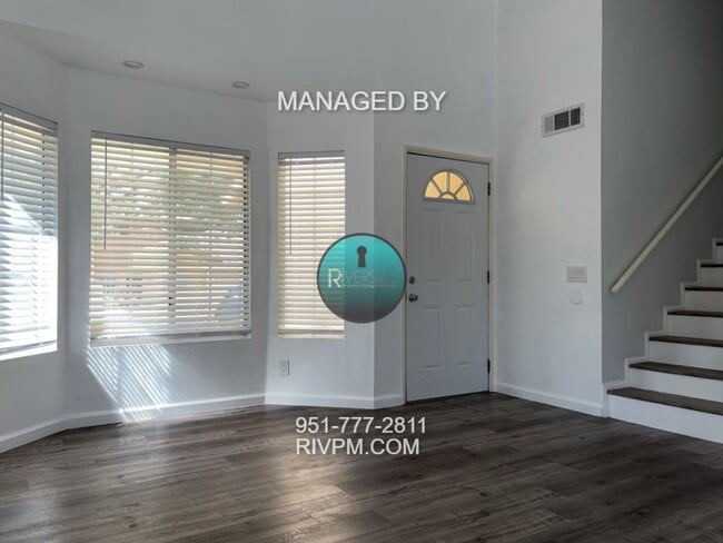 Building Photo - STUNNING POOL HOME IN MORENO VALLEY!! SOLAR INCLUDED!!