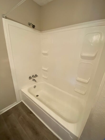Building Photo - Coming Soon! 2nd-floor studio condo at Ser...