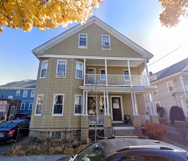 Front Entrance - 2 Thorndike St