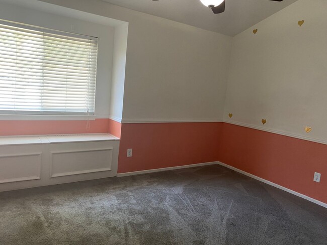 Building Photo - Single Family One-Story Home Available!!!