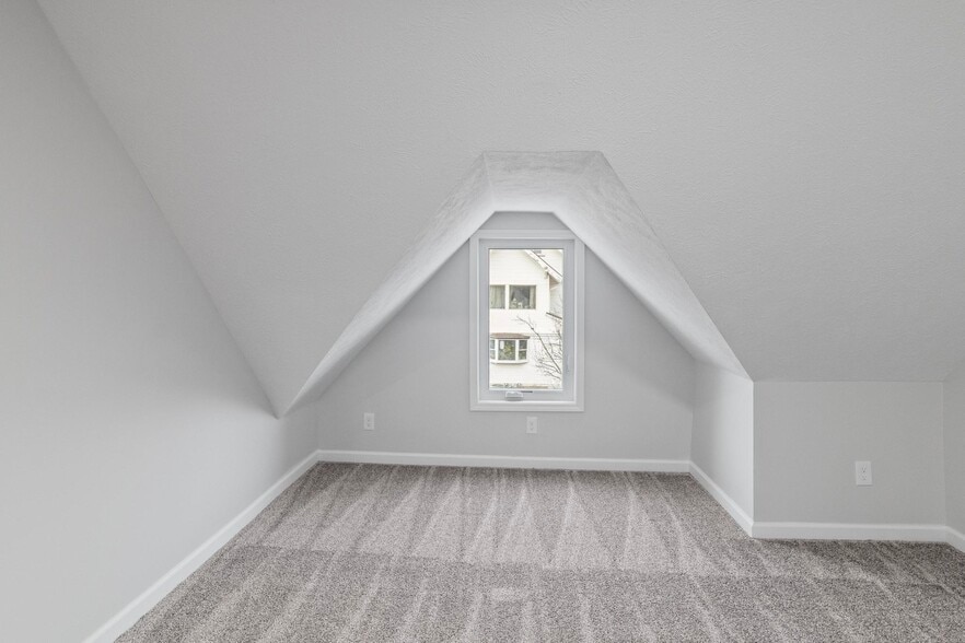 Building Photo - 2321 N 45th St
