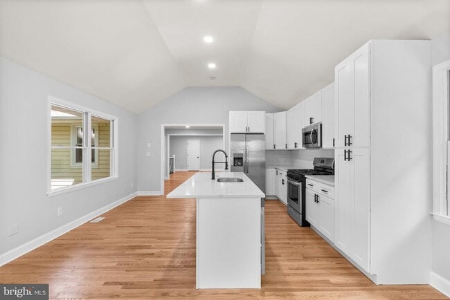 Building Photo - 14906 Dunstan Ln
