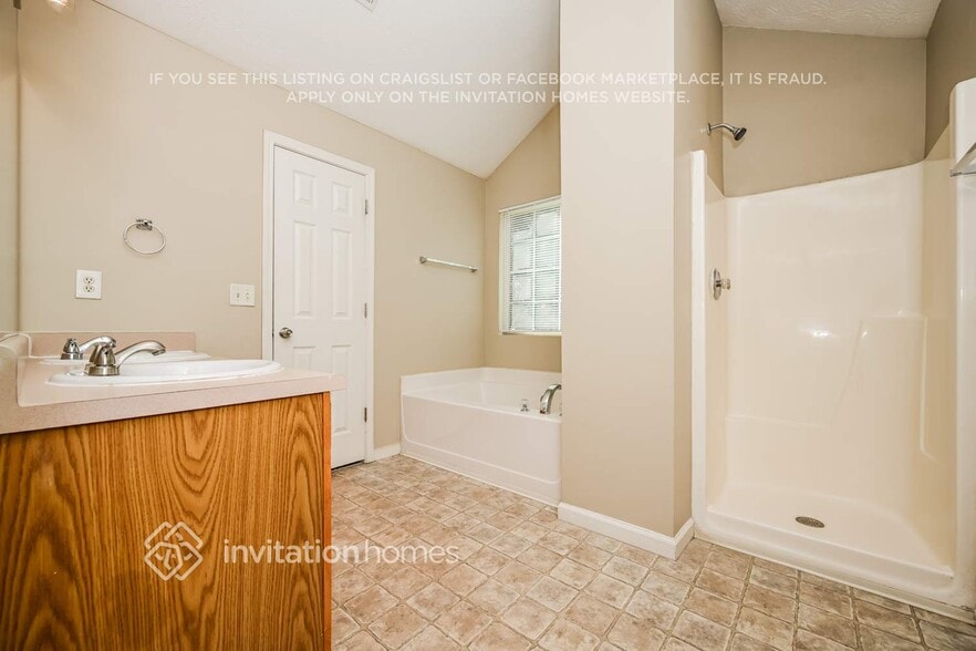 Building Photo - 121 Whistle Way
