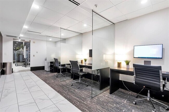 Building Photo - 400 W Peachtree St NW