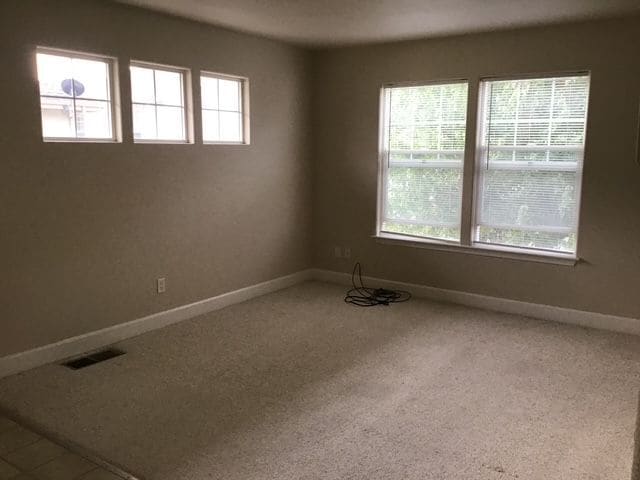 Building Photo - 647 McGinnis Cir