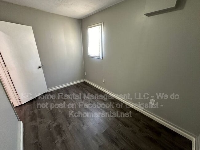 Building Photo - 15315 Fuller Ave