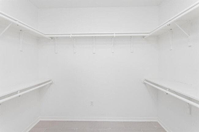 Building Photo - 7673 Rosewood Dr