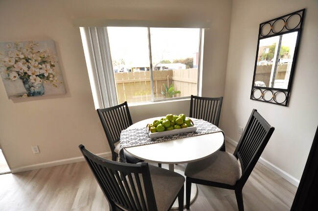 Building Photo - 6620 Linda Vista Rd