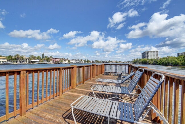 Building Photo - 3606 S Ocean Blvd