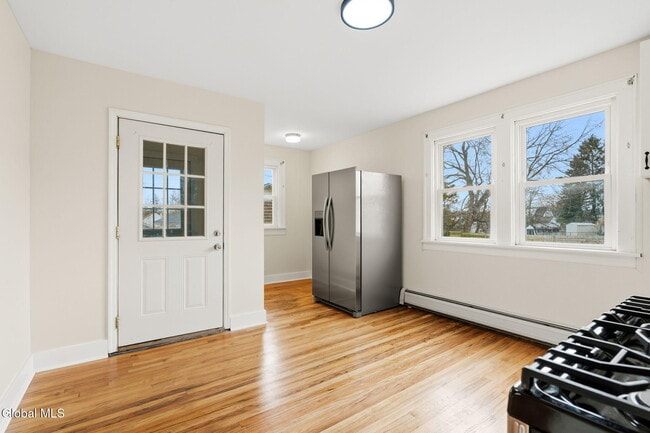 Building Photo - 16 Berkley Ave