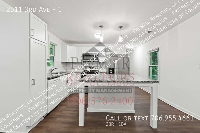 Building Photo - 2511 3rd Ave