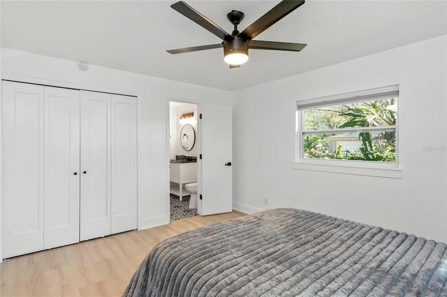 Building Photo - 2350 Sherbrooke Rd