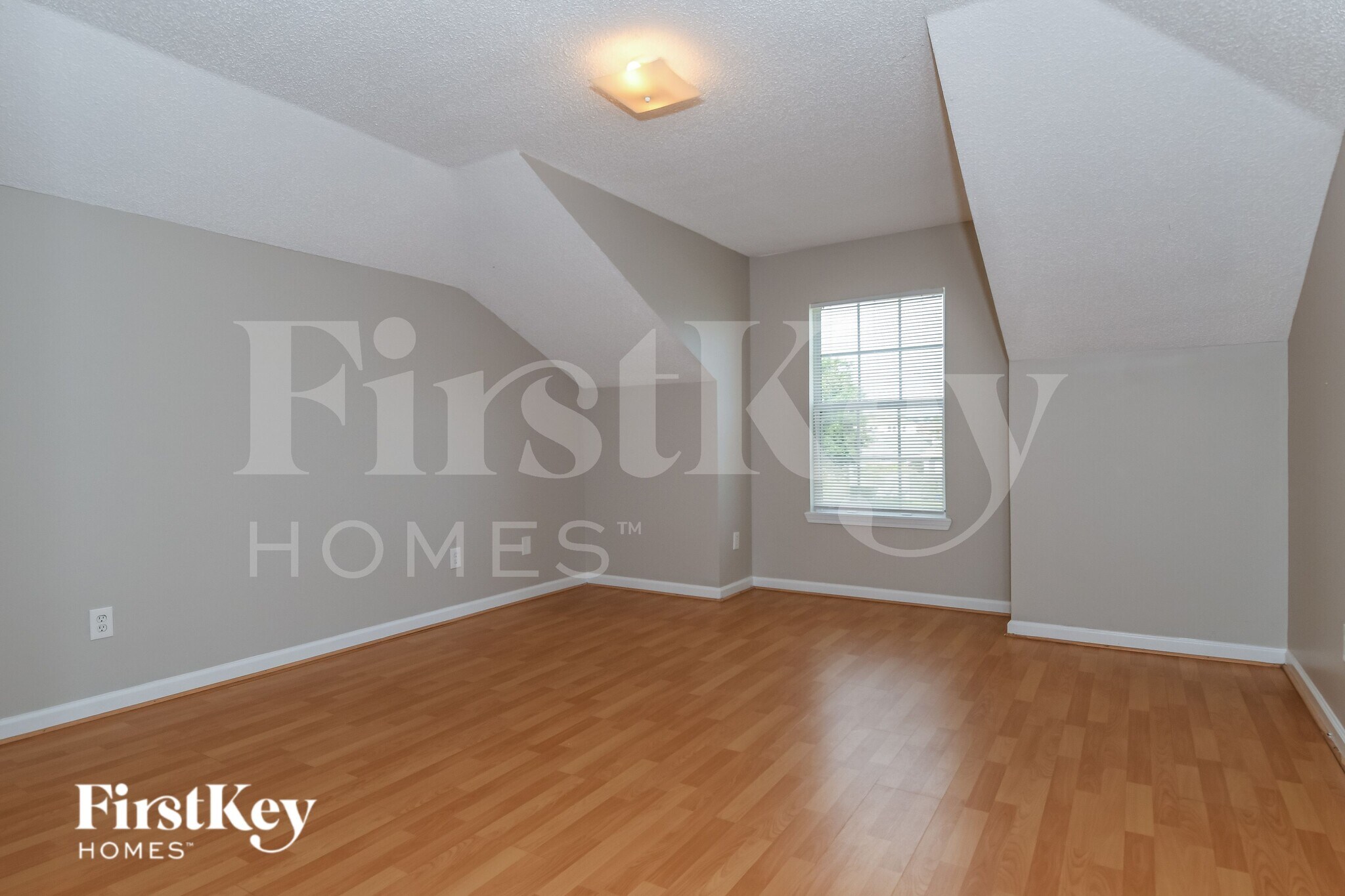 Building Photo - 12658 Holly Springs Ct
