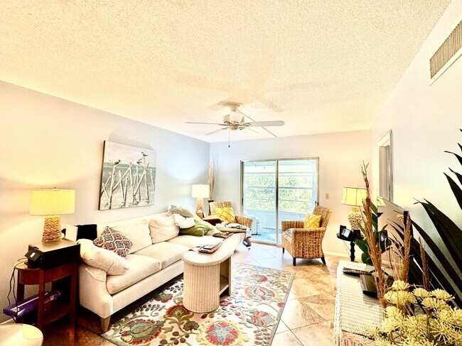 Building Photo - Fully Furnished 2 bedroom/ 2 bath with tranquil views in 55+ Community