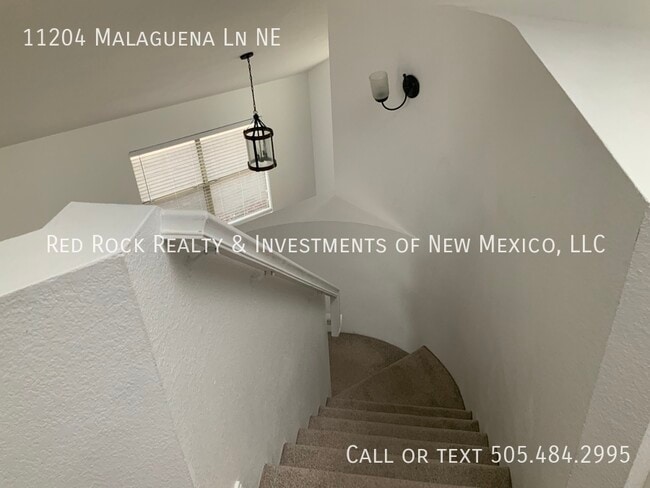 Building Photo - 11204 Malaguena Ln NE